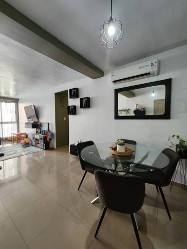 Se Vende Apartamento En El Parral Planta 100% Valencia