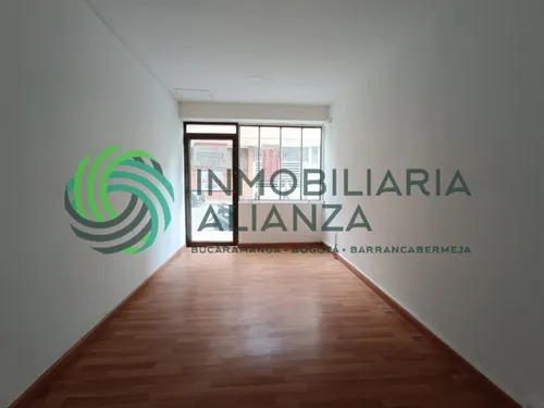 Local En Arriendo En Antonia Santos. Cod A13113