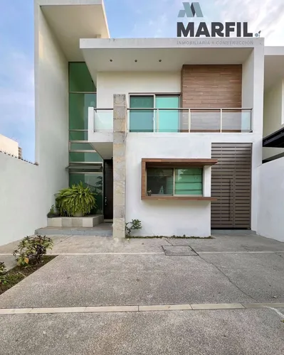 Casa En Venta De 4 Recámaras Residencial Rincon Del Colibri Norte De Colima