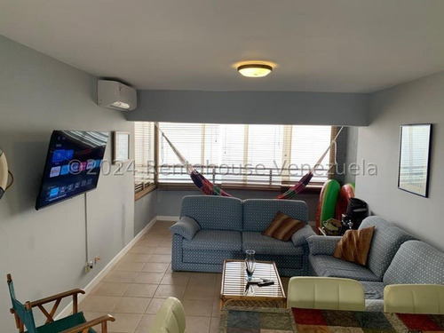  Bello Apartamento En Venta Amoblado En Playa Grande / Hr 24-18001