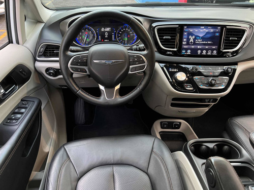 Imagen 8 de 15 de Chrysler Pacifica 3.7 3.6 2020