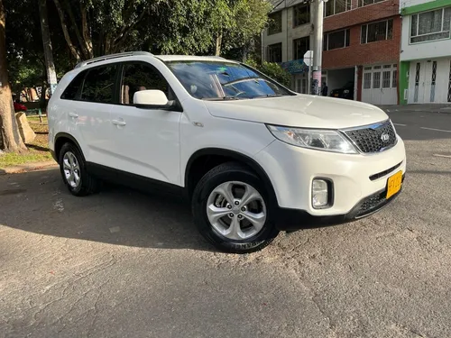 Kia Sorento 2.4 Radical 4x2