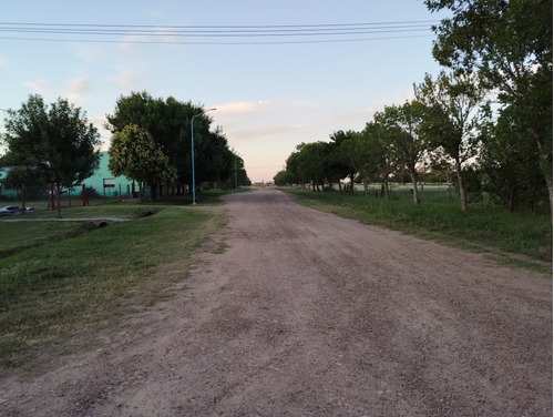 Imagen 16 de 16 de Se Vende Casa Con Pileta De 7x3, Sobre Lote De 700mt2,