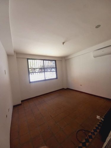 Imagen 2 de 11 de Apartamento En Alquiler Residencia Portachuelo Ah