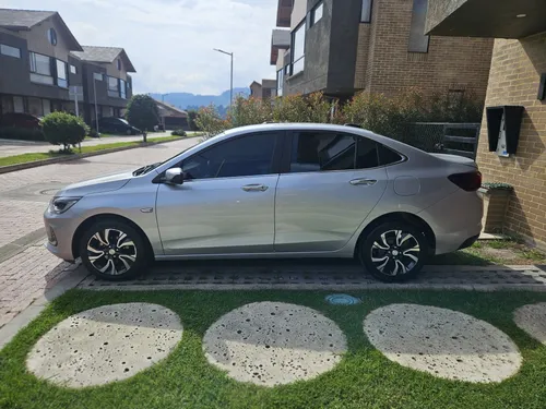 Chevrolet Onix 1.0T Premier Sedan At