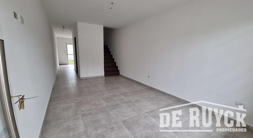 Duplex En Venta En Quilmes Oeste
