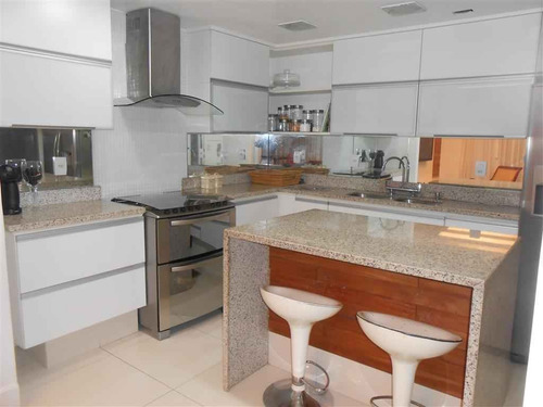 Casa De Condomínio À Venda Na Praça Miguel Osório, Recreio Dos Bandeirantes, Rio De Janeiro - Rj - Liv-2751