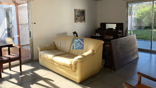 Casa, 2 Dormitorios, 1 Baño + Toilette, Punta Del Este, Venta- Ref: 835