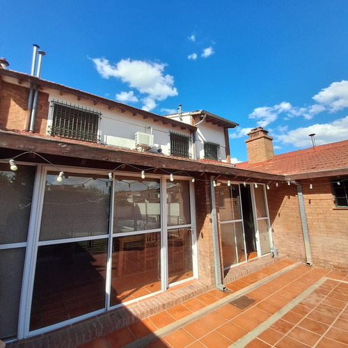 Se Vende Casa En Pergamino Con Pileta