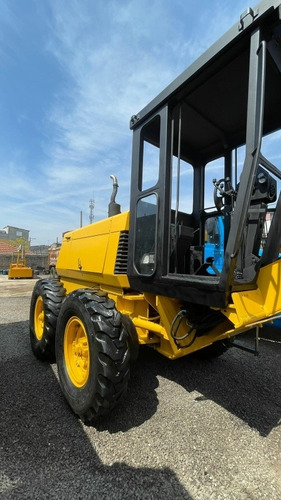 Imagem 3 de 14 de Motoniveladora Articulada Komatsu 532 - Ano 1994