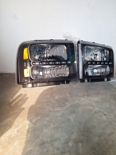 Faro Ford Triton Con. Led Izquierdo Derecho (par)