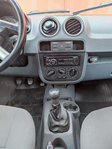 Imagem 7 de 15 de Volkswagen Gol 1.6 Power 2006