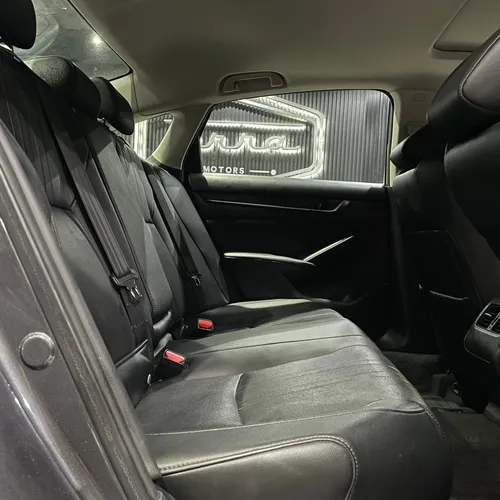 Honda Accord 2.0 Touring At