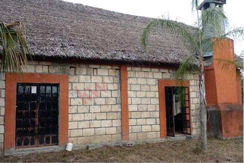 Terreno Campestre Para Quinta De Descanso O Para Renta De Eventos A Borde De Carretera