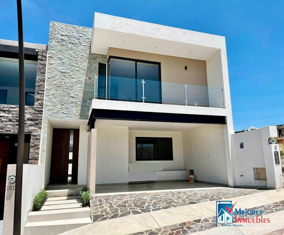 Casa En Venta Lomas Punta Del Este Leon Gto | Metros Cúbicos