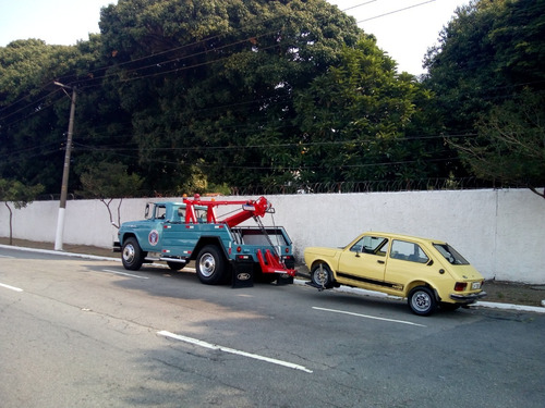 Ford F600 Guincho Antigo