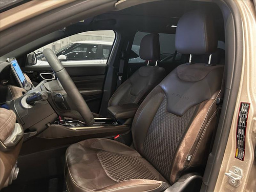 Jeep Commander 1.3 T270 Turbo Overland