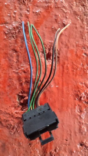 Conector Stop Trasero Ford Fiesta Max Move Power (Usado)