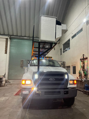 Grúa Canastilla 20 Metros / Ford F650 / Remate