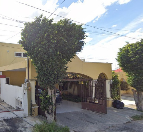 Bonita Casa, Sobre Calle 21, Pinos Del Norte, Merida Yucatan, Afr06