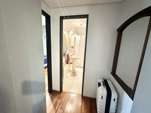 Venta De Hermosa Casa En Parque Chacabuco