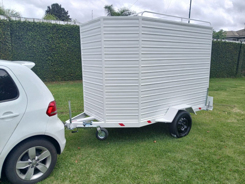 Carreta Baú Mede 1,40 X2m Mais 50 Cm Com 1.50 Altura