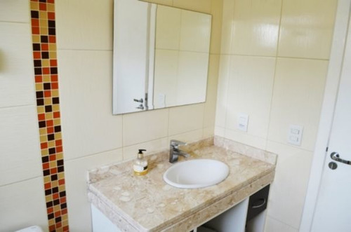 Casa Em Hípica Com 3 Dormitórios - Mi9268