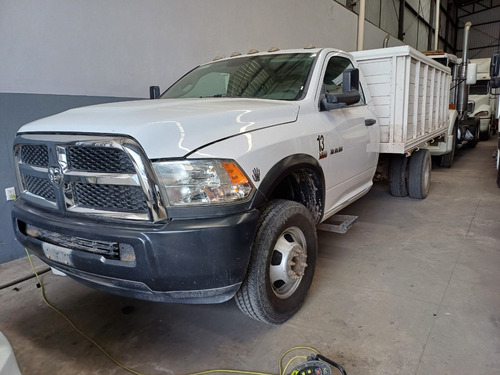 Ram 4000 2018 Con Redilas