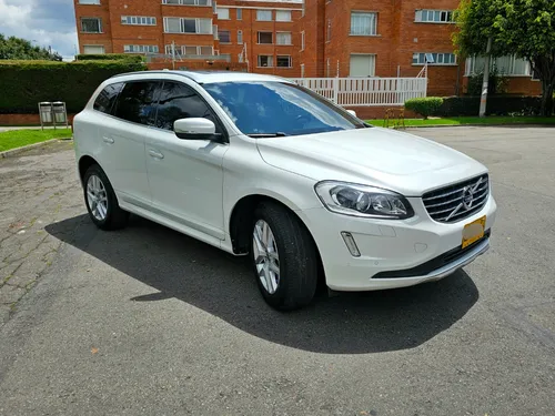 Volvo XC60 2.0 T5 Awd Momentum