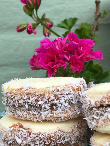 Alfajores De Maicena Sin Tacc Caseros (12 Unidades)