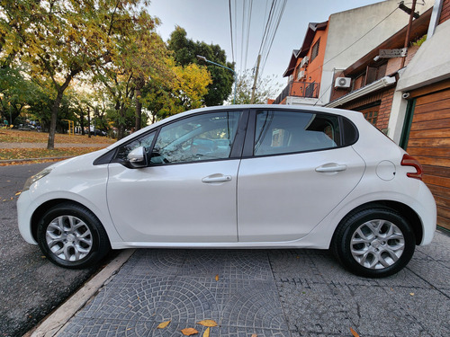 Peugeot 208 1.6 Allure