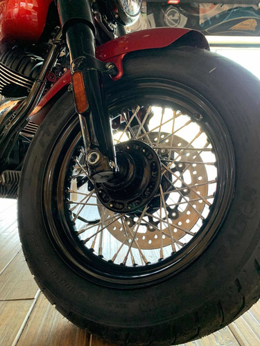 Imagen 6 de 8 de Indian Chief Bobber Ruby Metallic 2022