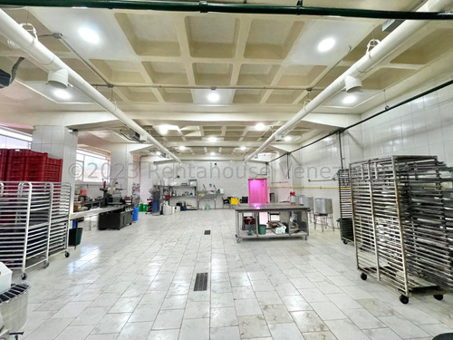 Imagen 30 de 30 de Edificio Industrial / Galpón De 4 Pisos En Venta En El Cafetal Caracas