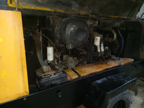 Compressor De Ar Atlas Copco Xas136 (Usado)
