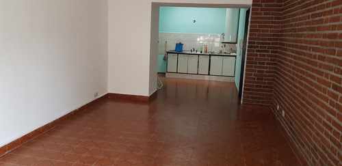 Imagen 5 de 11 de Castelar Sur Casa Ph En Venta Dolares 50 Mil Y Cuotas