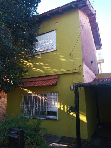 Casa 3 Dormitorios En Buena Ubicacion, Todos Los Servicios