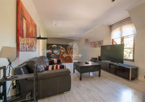 Casa Estilo Ingles En Venta De 7 Dorm. Las Brisas En Colina