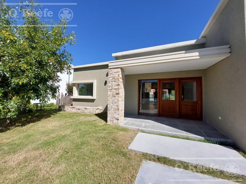 Imagen 2 de 30 de Casa En Venta En Una Planta En Fincas De Hudson A Estrenar Con Pileta En Cul De Sac