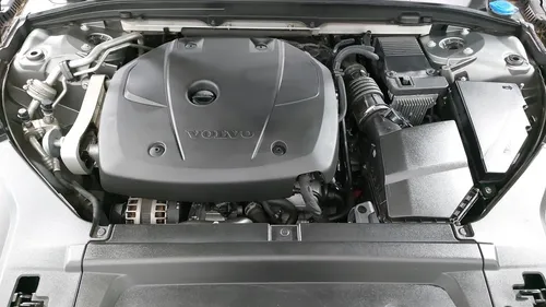 Volvo S90 2.0 MOMENTUM T6 AWD
