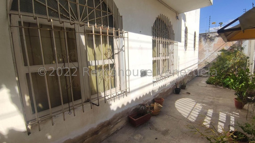 Imagen 13 de 17 de Casa En Venta En Zona Centro De Turmero Aragua 22-26059 Irrr