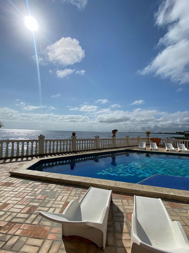 Conjunto Residencial La Caracola Tucacas