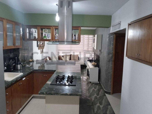 En Venta Cómodo Apartamento Amoblado En El C.residencial Puerto Ensenada