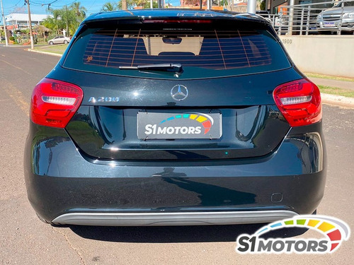 Imagem 5 de 8 de Mercedes Benz A 200 1.6 Turbo Preto 2016