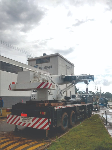 Imagem 6 de 10 de Guindaste Rodoviário Xcmg Cap 60 Ton 2008 - 2616