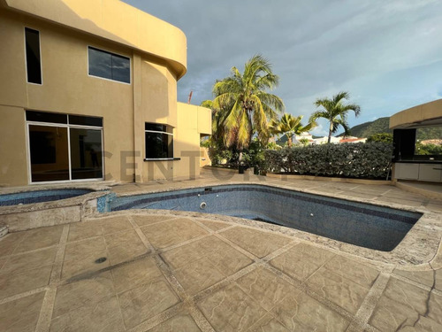 Casa En Venta Lecheria C R Las Villas