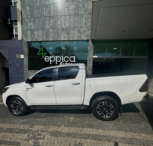 Toyota Hilux 2.7 Srv Cab. Dupla 4x2 Flex Aut. 4p