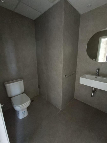Imagen 27 de 30 de Rivera Próximo Arocena, Estrena, Oficina De 126 M2 + Gran Patio De 60 M2 !!