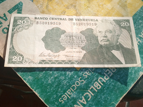 Un Billete Antiguo Del 1995