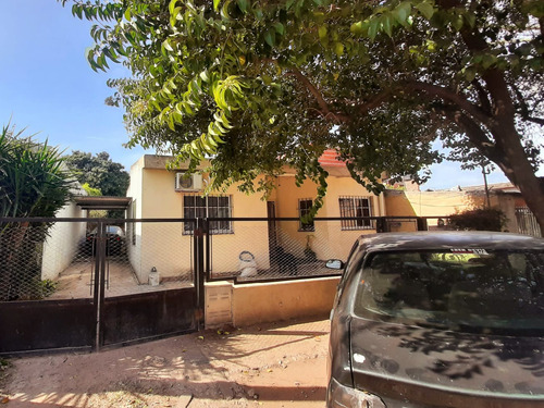 Casa De 2 Dormitorios Con Terreno A La Venta G.dro Baigorria
