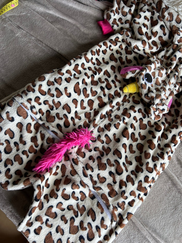 Pijama Kigurumi Animal Print Unicornio Talle M (Usado)